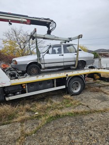 ridicare a mașinilor abandonate (4)