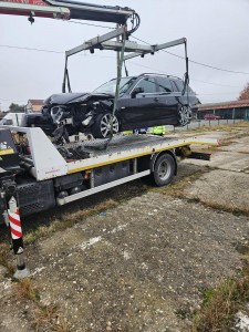 ridicare a mașinilor abandonate (5)