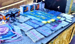 Comercializau articole pirotehnice (2)