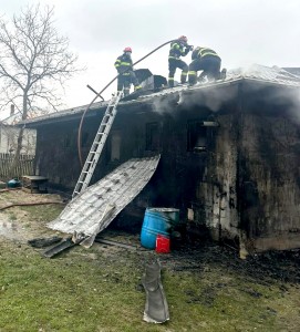 Incendiu gospodărie Davidești
