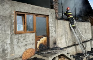 incendiu-casa (2)