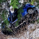 Autoturism căzut într-o râpă Dâmbovicioara (3)