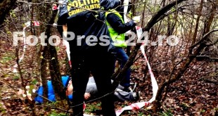 Bărbat găsit spânzurat