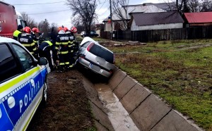 auto rasturnat calinesti (2)