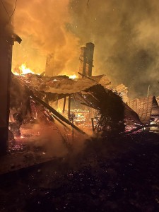 Incendiu Hârtiești (3)
