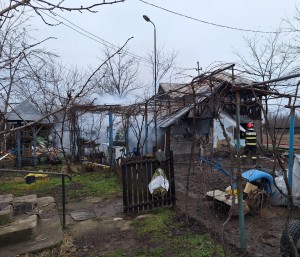 incendiu sat parvu rosu - costeste (1)