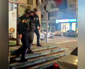 persoană urmărită la nivel internațional (2)