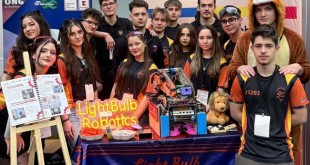 Elevii echipei de robotică (1)