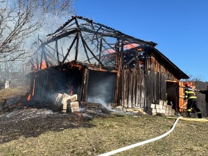 Incendiu în comuna Poienarii de Muscel