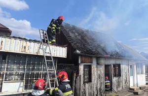 Incendiu într-o gospodărie din Câmpulung (1)