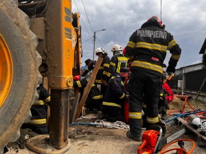 Mal de pământ căzut peste o persoană în comuna Bascov (4)