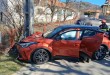 Mașină intrată în stâlp la Lerești