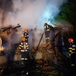 incendiu casa tigveni (1)