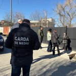 mizerie în curtea unui imobil pitesti (4)