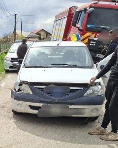 Autoturism răsturnat Călinești (2)