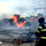 Incendiu puternic la Albota. Ard deșeuri menajere (2)