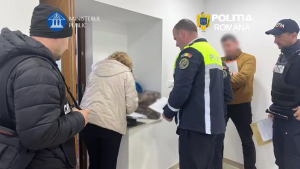 percheziții Rucăr (4)