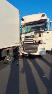 Accident rutier în comuna Oarja, autostrada A1 (1)
