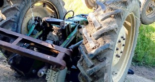 Tractor căzut peste un bărbat