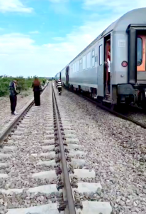 auto lovit de tren leordeni arges (2)