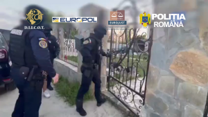 trafic de persoane si proxenetism (1)