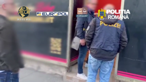 trafic de persoane si proxenetism (4)