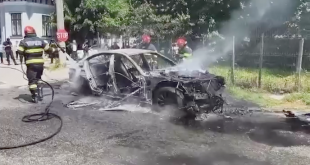 incendiu auto campulung (1)