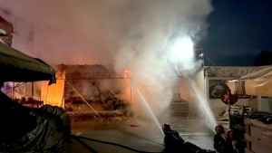 incendiu stand legume si fructe CNCD (1)